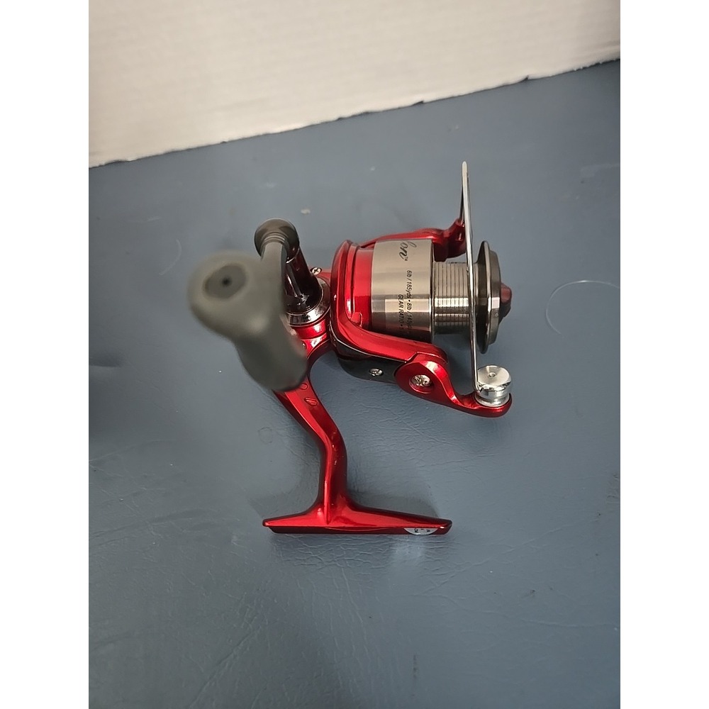 Pfluger Echelon Spinning Fishing Reel